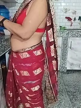 Snapshot of Saroj-Shah chatting on 7, 7, 2026 Saroj-Shah online show from 7, 7, 2026