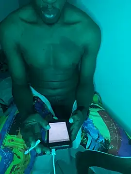 Snapshot of privateSA_ chatting on 28, 4, 2026 privateSA online show from 28, 4, 2026