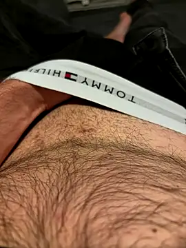 Snapshot of mrniceguy198 chatting on 12, 9, 2025 mrniceguy198 online show from 12, 9, 2025