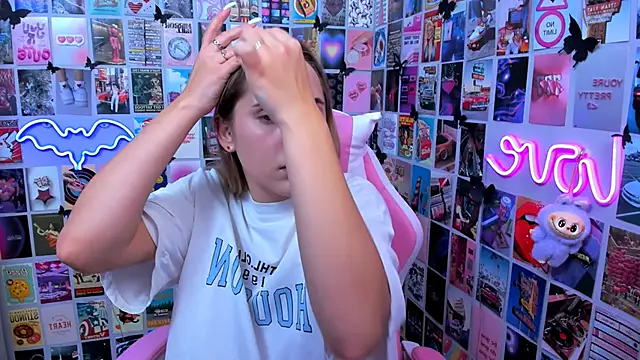 MiaMilas online show from 24, 10, 2025