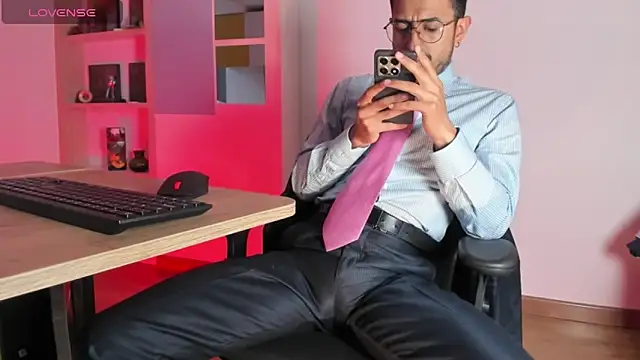 Snapshot of pablo-rincon95 chatting on 18, 11, 2025 pablo-rincon95 online show from 18, 11, 2025