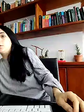 Snapshot of amellie_ros chatting on 2, 12, 2024 amellie ros online show from 2, 12, 2024