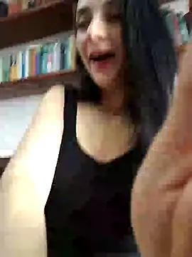 Snapshot of amellie_ros chatting on 19, 12, 2024 amellie ros online show from 19, 12, 2024