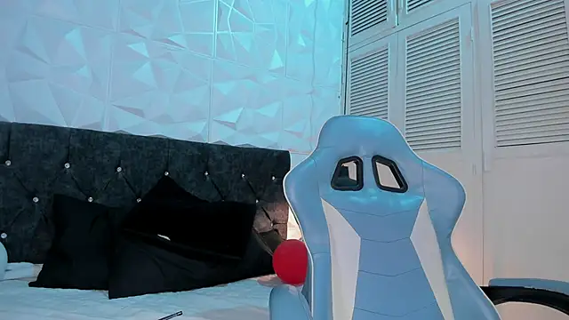 Emma dl2 online show from 27, 2, 2025