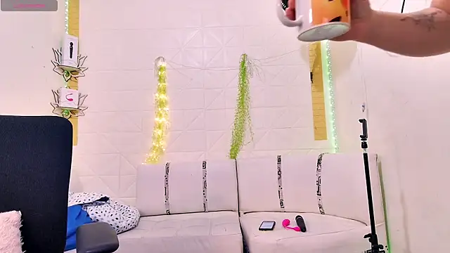 Snapshot of Mabelydani chatting on 27, 2, 2025 Mabelydani online show from 27, 2, 2025