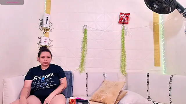 Snapshot of Mabelydani chatting on 4, 3, 2025 Mabelydani online show from 4, 3, 2025