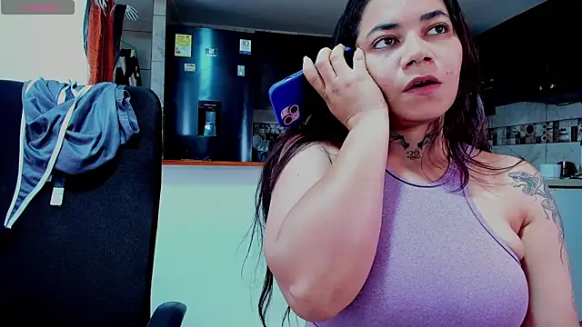 Snapshot of Mabelydani chatting on 10, 10, 2025 Mabelydani online show from 10, 10, 2025