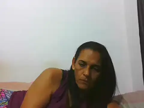 Snapshot of latinbrunettet chatting on 18, 12, 2024 latinbrunettet online show from 18, 12, 2024