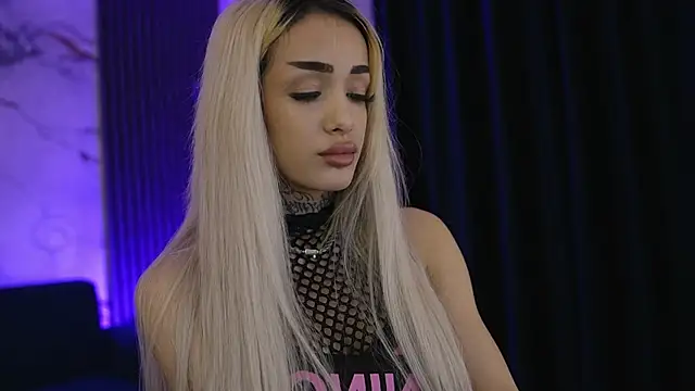 Snapshot of blondie_muller chatting on 6, 5, 2026 blondie muller online show from 6, 5, 2026
