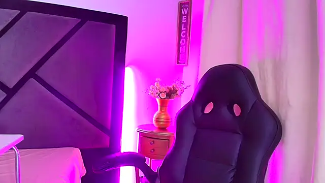 GabrielaDurann online show from 30, 10, 2025