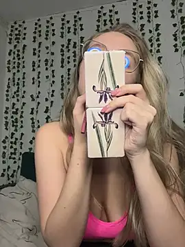 Kitty Katrine online show from 15, 1, 2025