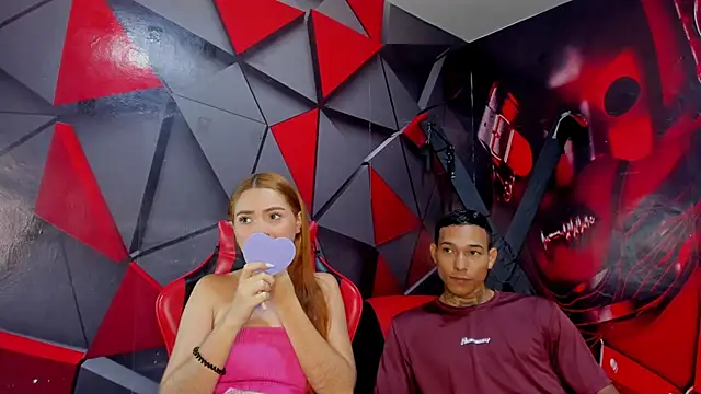 Hana and Zeta online show from 4, 12, 2025