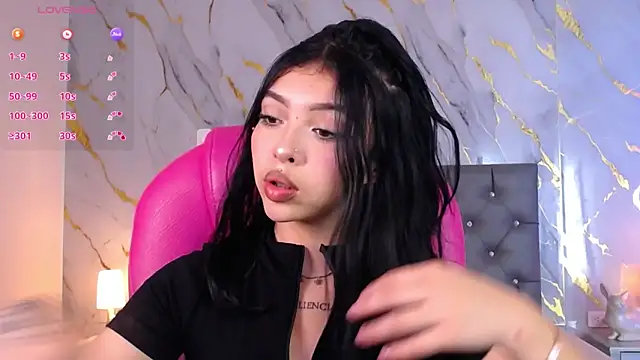 Snapshot of pettit_courtny chatting on 13, 3, 2025 pettit courtny online show from 13, 3, 2025