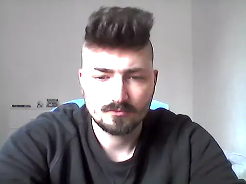 Snapshot of Hkl95555 chatting on 21, 4, 2026 Hkl95555 online show from 21, 4, 2026