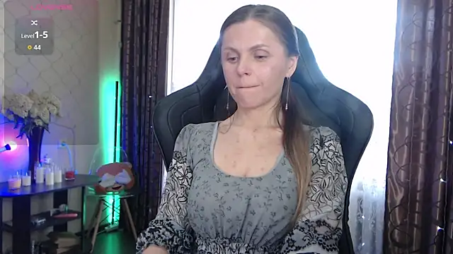JessieOMays online show from 27, 5, 2026