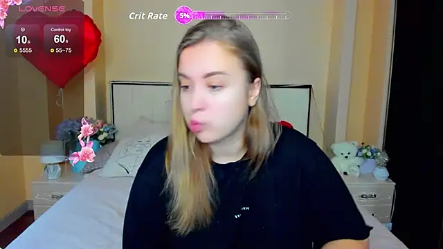 Snapshot of AlexissM chatting on 6, 10, 2025 AlexissM online show from 6, 10, 2025