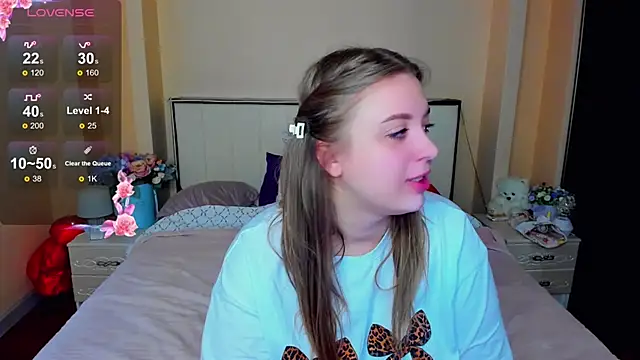 Snapshot of AlexissM chatting on 13, 11, 2025 AlexissM online show from 13, 11, 2025