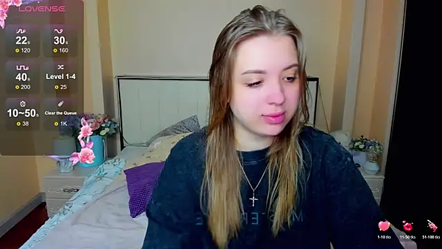 Snapshot of AlexissM chatting on 25, 11, 2025 AlexissM online show from 25, 11, 2025