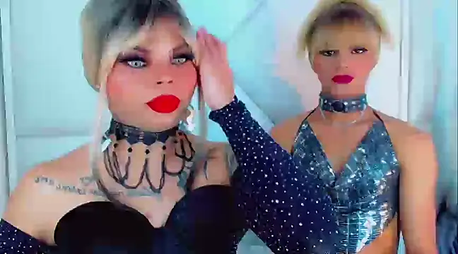 Snapshot of AdanKinng chatting on 1, 1, 2025 AdanKinng online show from 1, 1, 2025