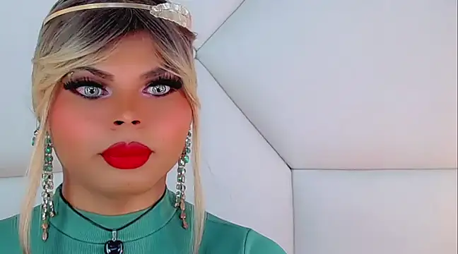 Snapshot of AdanKinng chatting on 23, 1, 2025 AdanKinng online show from 23, 1, 2025