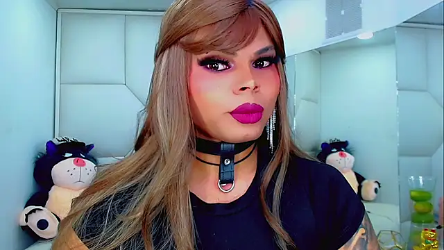 Snapshot of AdanKinng chatting on 30, 10, 2025 AdanKinng online show from 30, 10, 2025