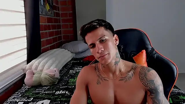 pettergrey1 online show from 5, 11, 2025