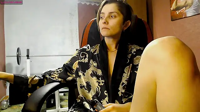 womanstrong78 online show from 6, 1, 2025