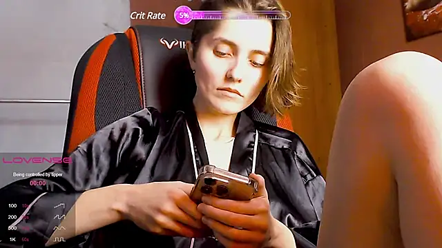 womanstrong78 online show from 7, 3, 2025