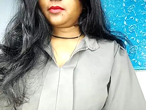 Snapshot of Muktha chatting on 23, 12, 2025 Muktha online show from 23, 12, 2025