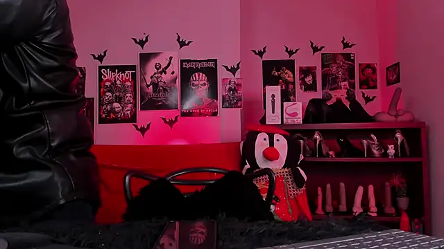 lilith-deveraux online show from 4, 12, 2025