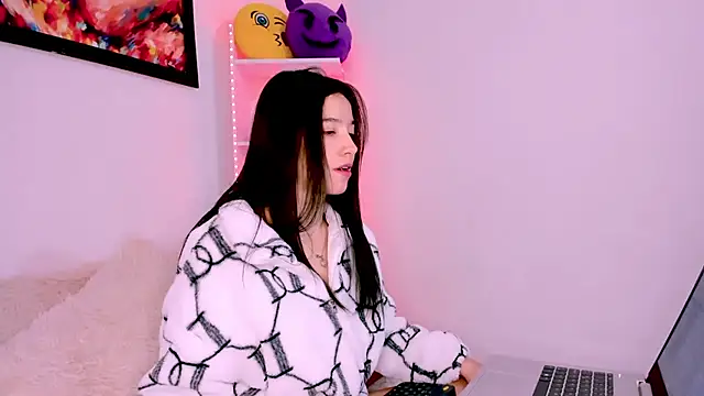 Manuelaa mejiia online show from 4, 2, 2025