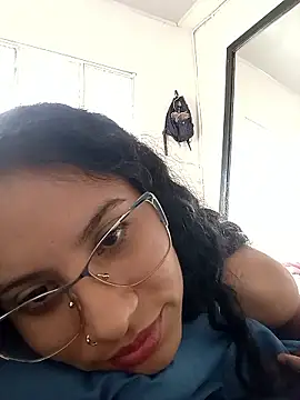 Snapshot of Karii-R chatting on 12, 1, 2026 Karii-R online show from 12, 1, 2026