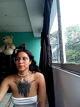 Snapshot of Karii-R chatting on 8, 3, 2026 Karii-R online show from 8, 3, 2026