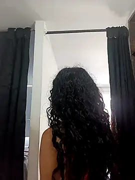 Snapshot of Karii-R chatting on 14, 4, 2026 Karii-R online show from 14, 4, 2026