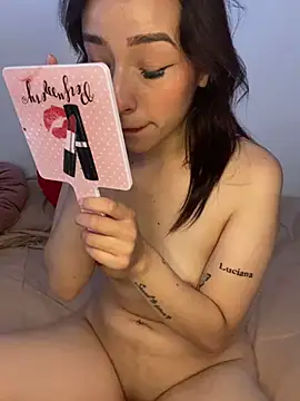 Snapshot of LianaRivera chatting on 2, 1, 2025 LianaRivera online show from 2, 1, 2025