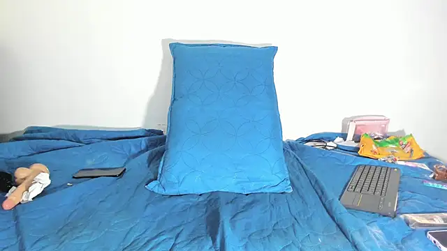 Arantza Hill online show from 9, 9, 2025