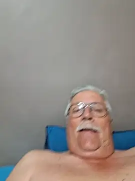 Snapshot of NawtyB1965 chatting on 12, 10, 2025 NawtyB1965 online show from 12, 10, 2025
