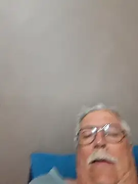 Snapshot of NawtyB1965 chatting on 21, 10, 2025 NawtyB1965 online show from 21, 10, 2025