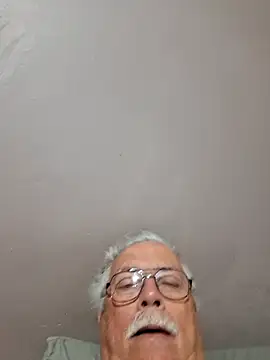 Snapshot of NawtyB1965 chatting on 13, 5, 2026 NawtyB1965 online show from 13, 5, 2026