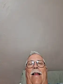 Snapshot of NawtyB1965 chatting on 5, 6, 2026 NawtyB1965 online show from 5, 6, 2026