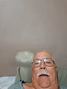 Snapshot of NawtyB1965 chatting on 12, 6, 2026 NawtyB1965 online show from 12, 6, 2026