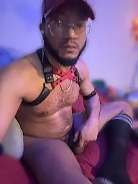 Snapshot of KySir1990 chatting on 18, 4, 2026 KySir1990 online show from 18, 4, 2026