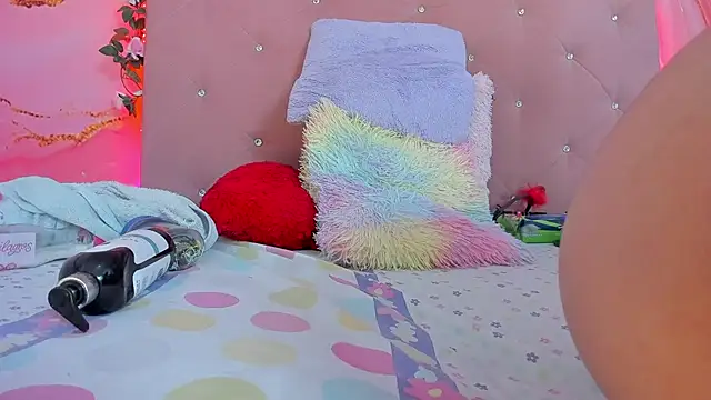 Taylor  cooper online show from 12, 2, 2025