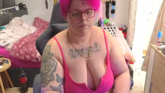 SunshineLexi online show from 24, 2, 2025