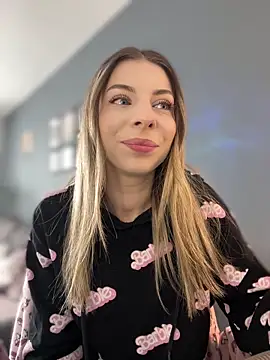 Snapshot of Mia_Ethan chatting on 26, 3, 2026 Mia Ethan online show from 26, 3, 2026