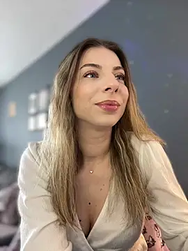 Snapshot of Mia_Ethan chatting on 28, 3, 2026 Mia Ethan online show from 28, 3, 2026