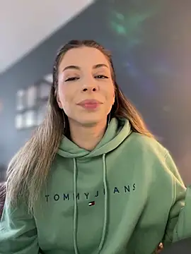 Snapshot of Mia_Ethan chatting on 29, 3, 2026 Mia Ethan online show from 29, 3, 2026