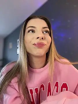 Snapshot of Mia_Ethan chatting on 2, 4, 2026 Mia Ethan online show from 2, 4, 2026