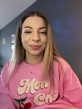 Snapshot of Mia_Ethan chatting on 21, 4, 2026 Mia Ethan online show from 21, 4, 2026