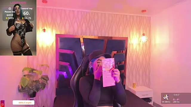 Alahia Dangelo online show from 19, 12, 2025